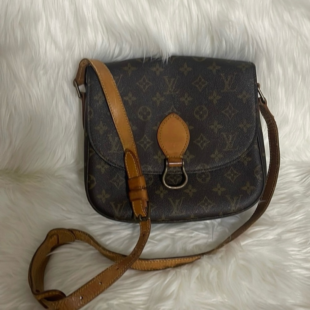 Saint Cloud LV crossbody bag